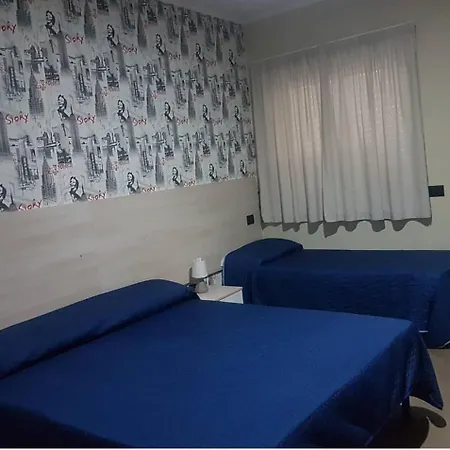Kratos Motel 3*