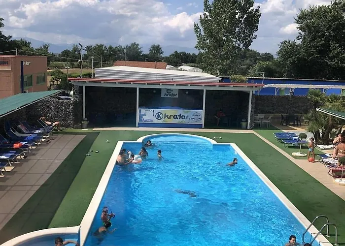 Kratos מוטל Bisignano